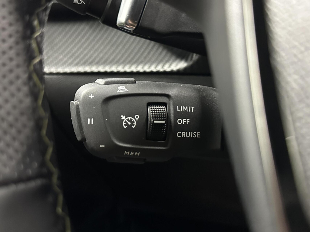 Peugeot 208 (HJG68J) met abonnement