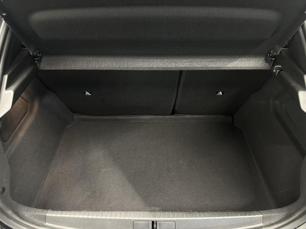 Peugeot 208 (HJG68J) met abonnement