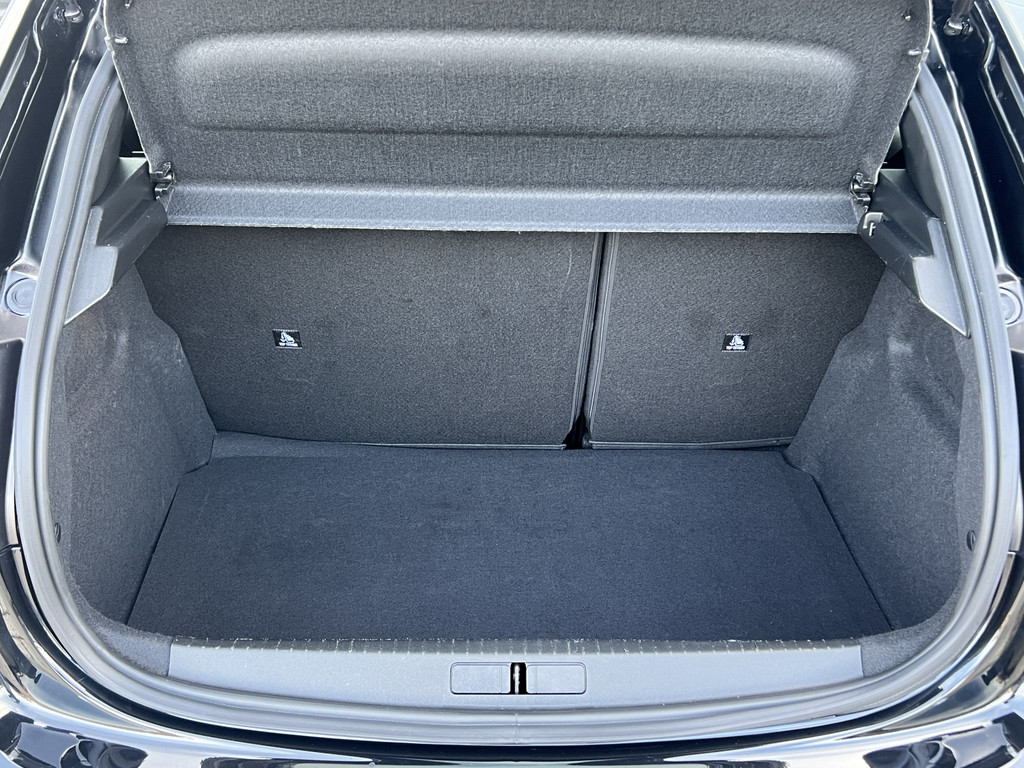 Peugeot 208 (JVP06F) met abonnement
