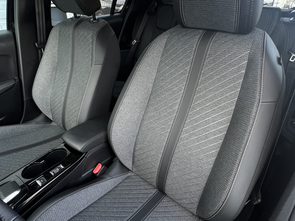 Peugeot 208 (JVP06F) met abonnement