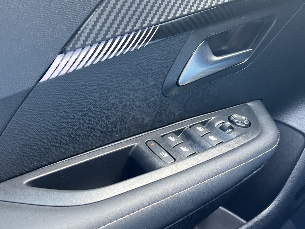 Peugeot 208 (JVP06F) met abonnement