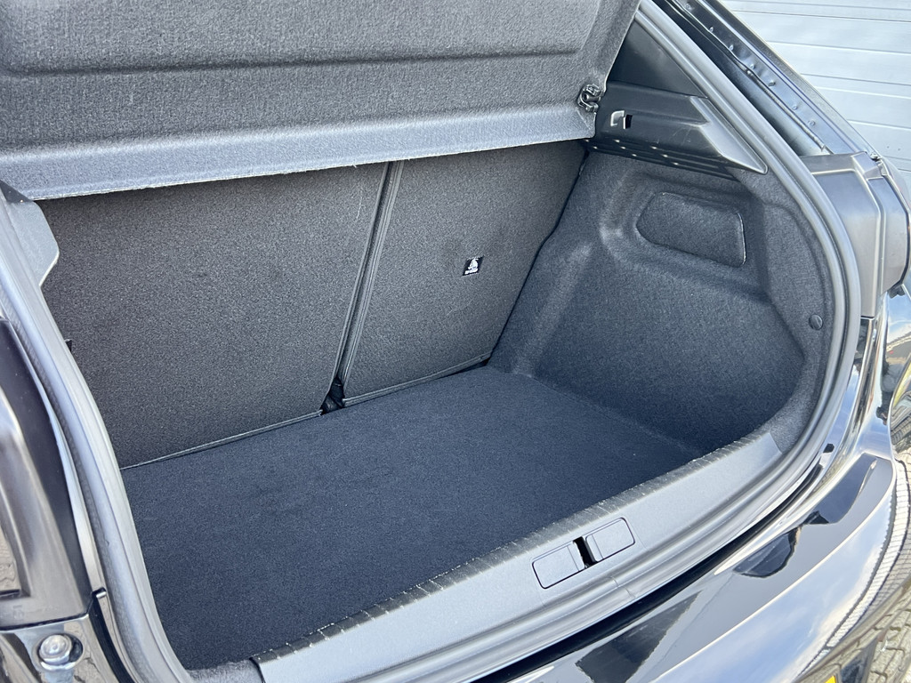Peugeot 208 (JVP06F) met abonnement