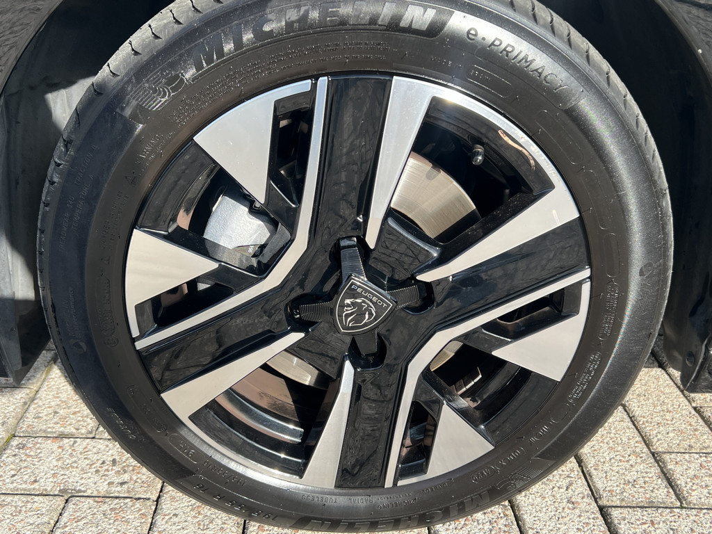 Peugeot 208 (JVP06F) met abonnement