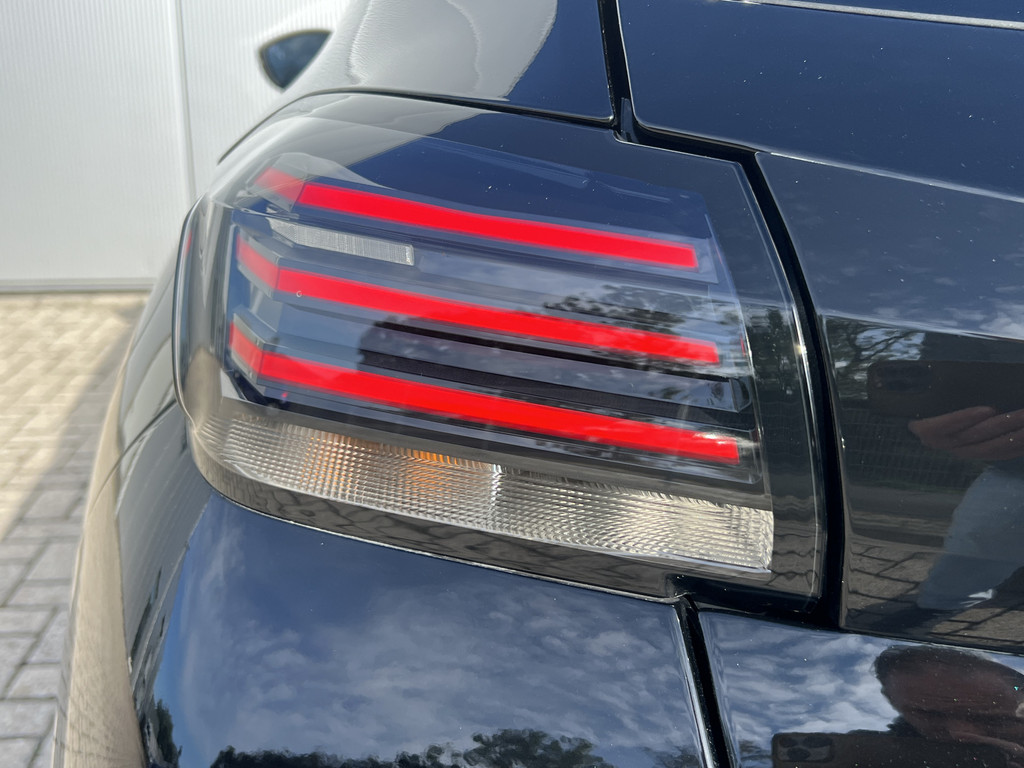 Peugeot 208 (JVP06F) met abonnement