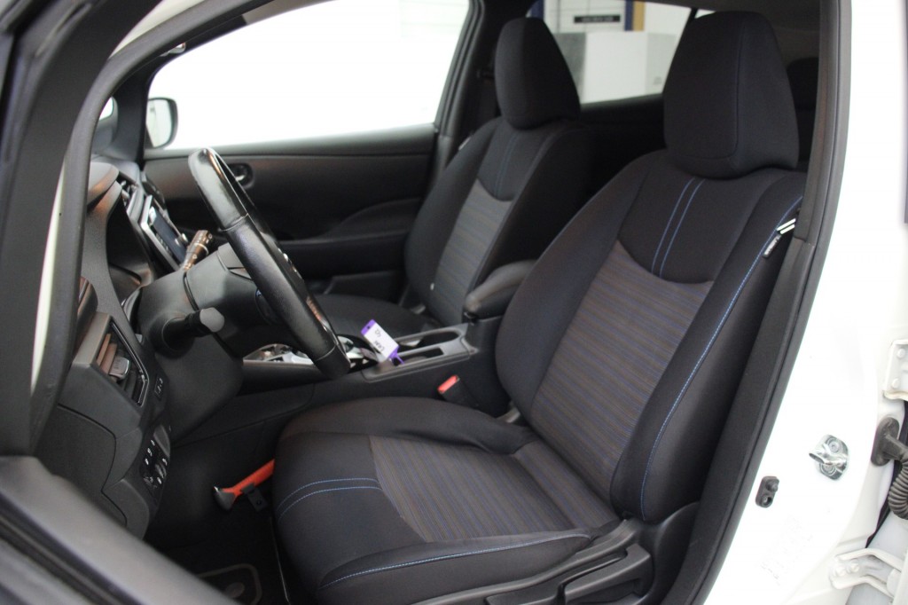 Nissan Leaf (J425ZX) met abonnement