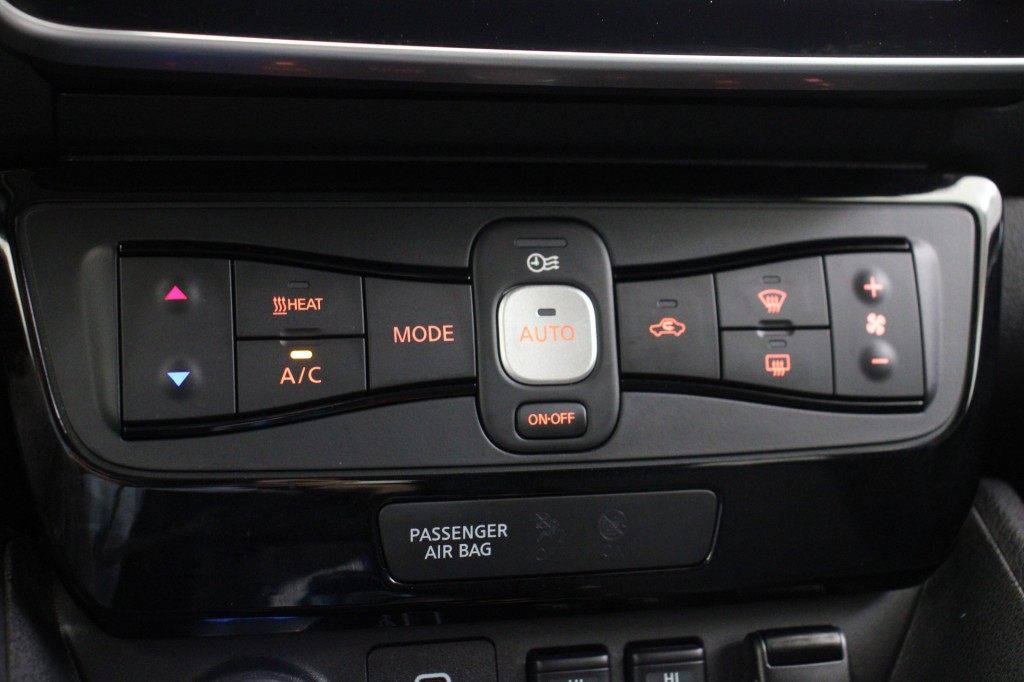 Nissan Leaf (J425ZX) met abonnement