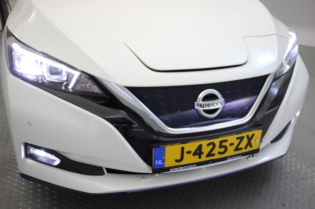 Nissan Leaf (J425ZX) met abonnement