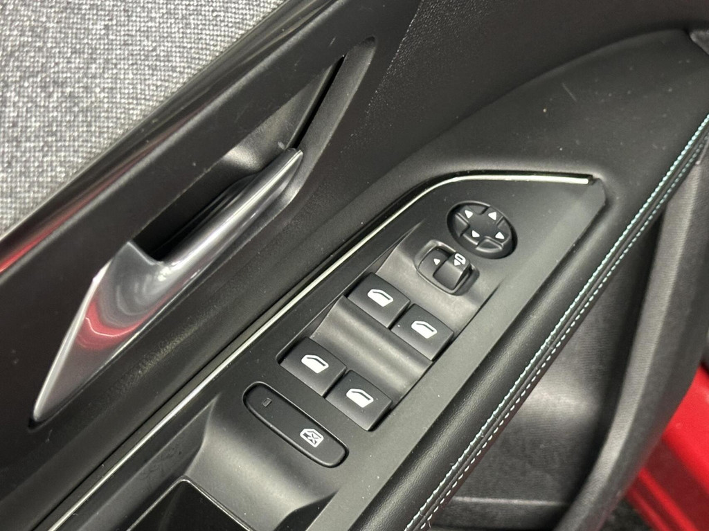 Peugeot 5008 (L275ZX) met abonnement