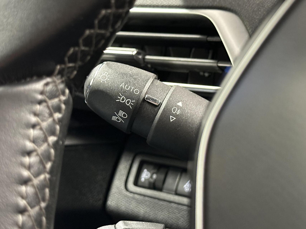 Peugeot 5008 (L275ZX) met abonnement