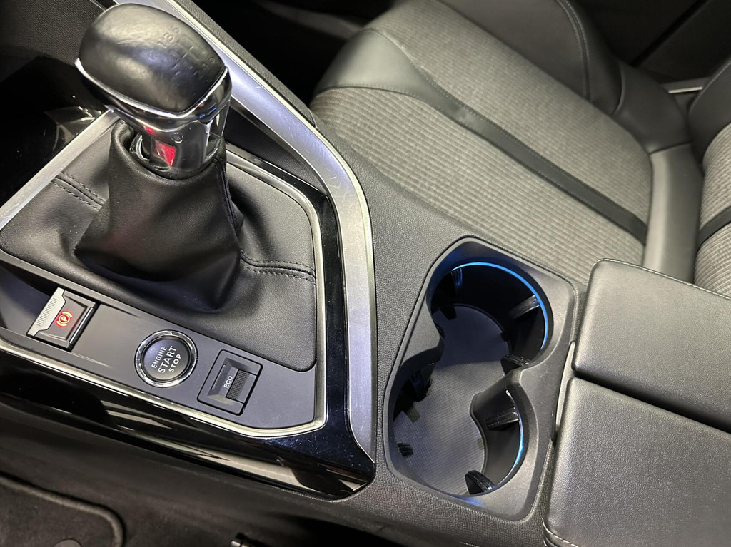 Peugeot 5008 (L275ZX) met abonnement