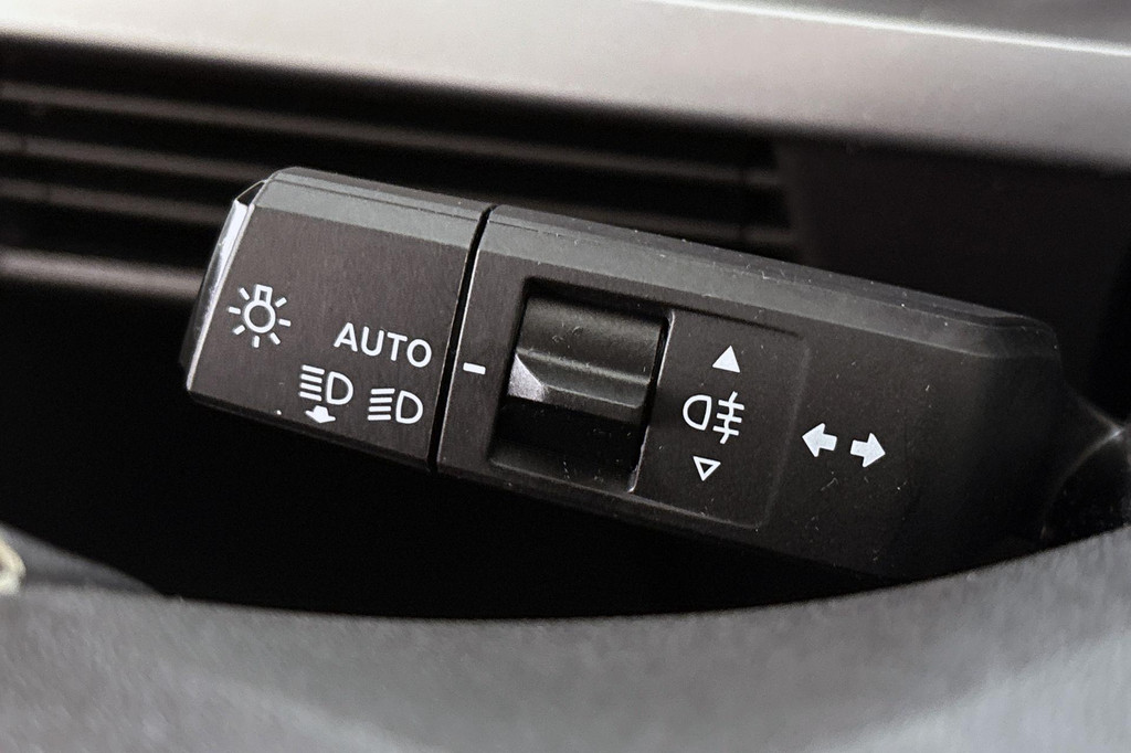 Opel Frontera (JFD45F) met abonnement