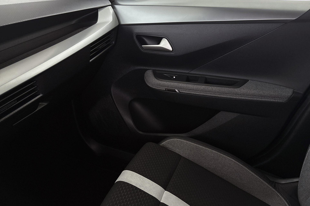 Opel Frontera (JFD45F) met abonnement
