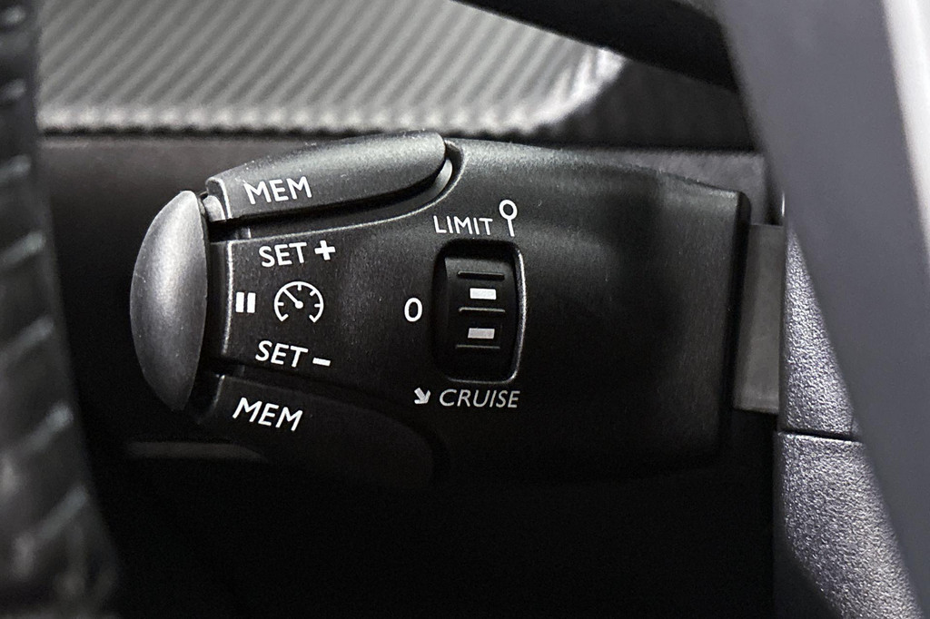Peugeot 208 (HGJ76F) met abonnement
