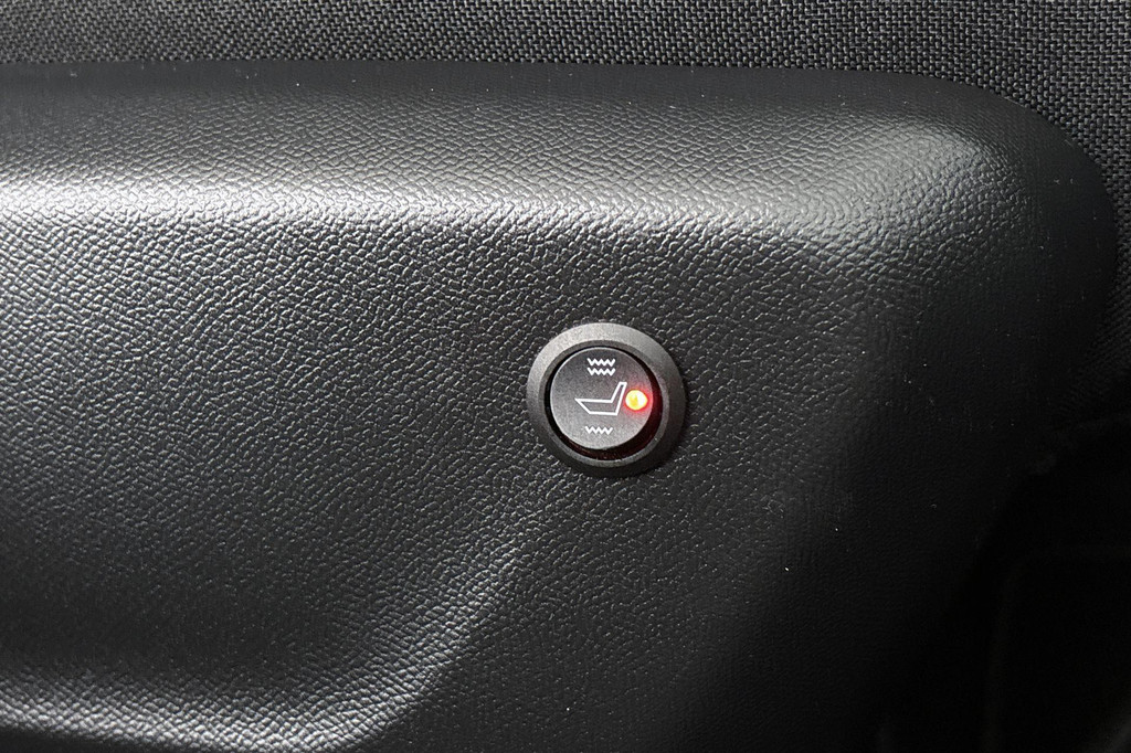 Peugeot 208 (HGJ76F) met abonnement
