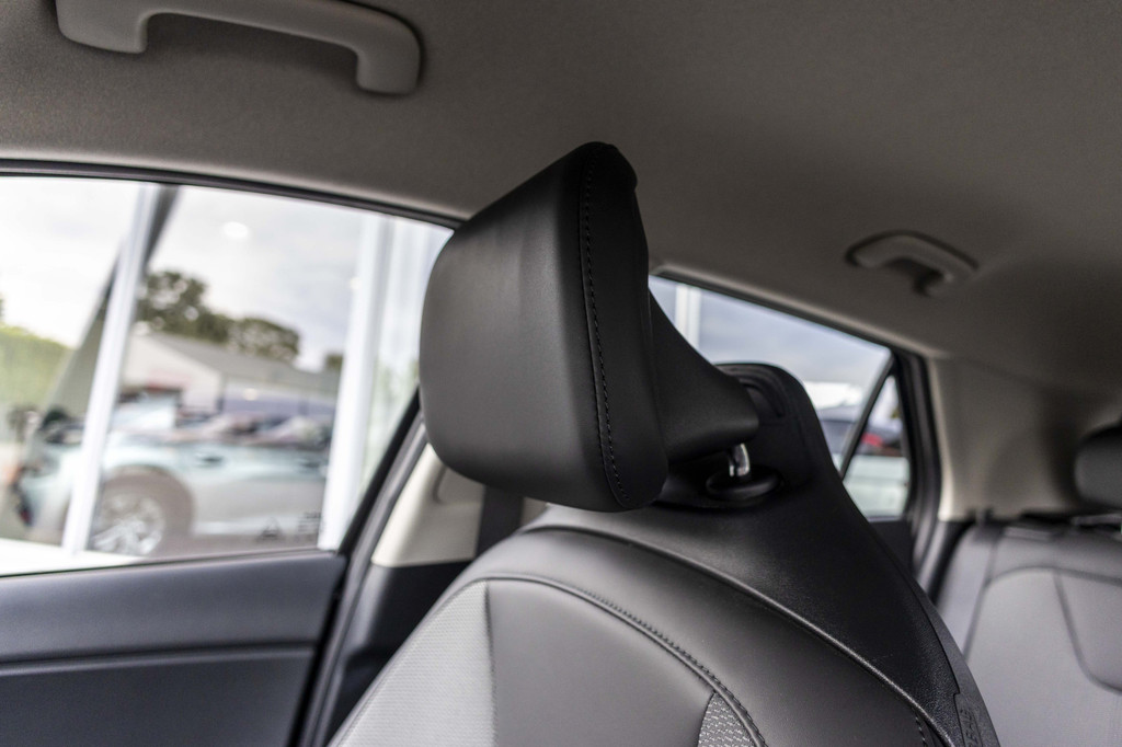 Kia Niro (KXF48T) met abonnement