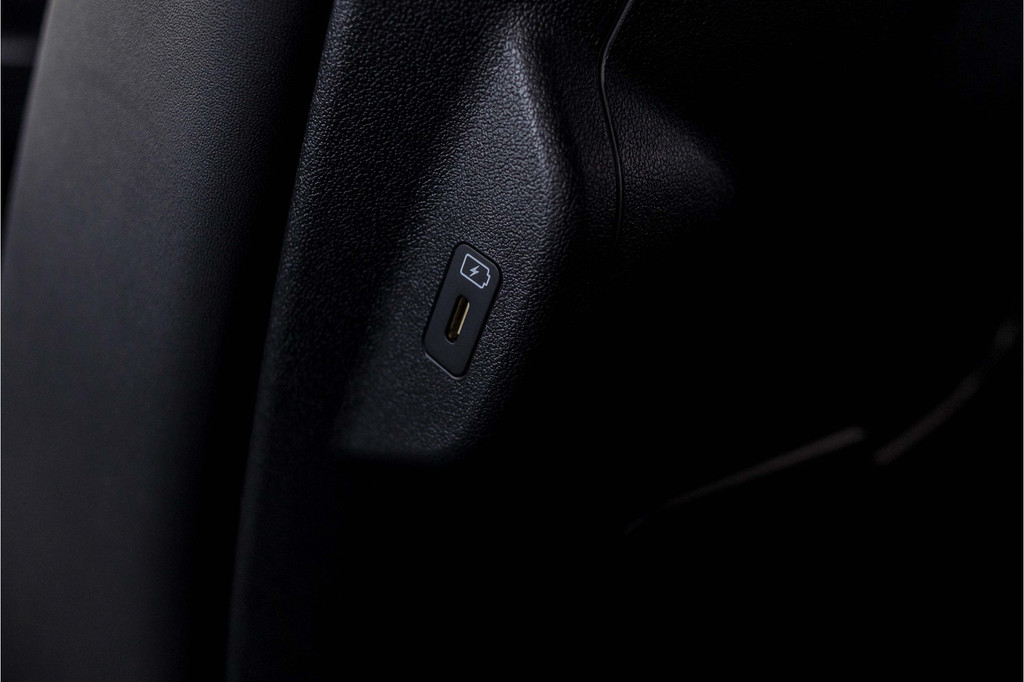 Kia Niro (KXF48T) met abonnement