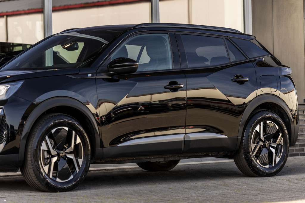 Peugeot e-2008 (KZR60H) met abonnement