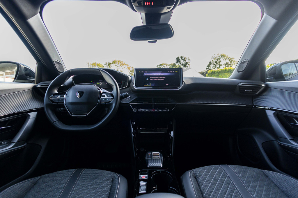 Peugeot e-2008 (KZR60H) met abonnement