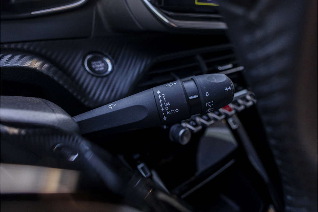 Peugeot e-2008 (KZR60H) met abonnement