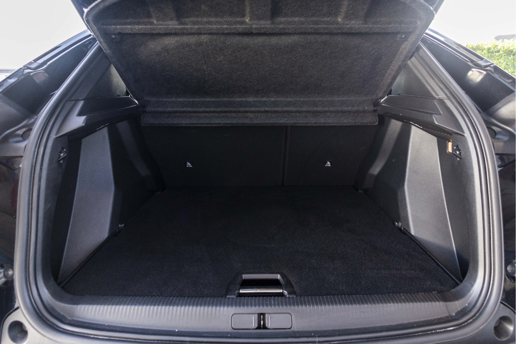 Peugeot e-2008 (KZR60H) met abonnement