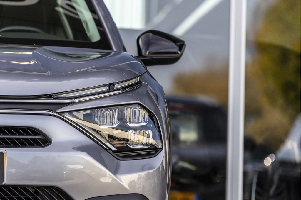Citroën Ë-C4 (Z831RN) met abonnement