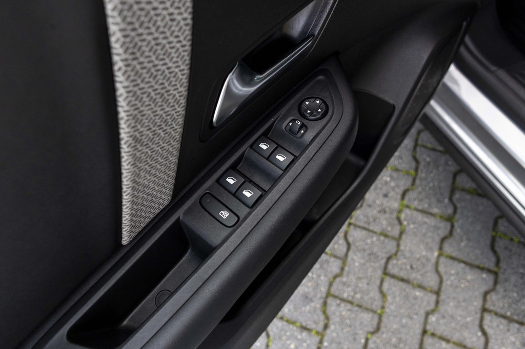 Citroën Ë-C4 (Z831RN) met abonnement