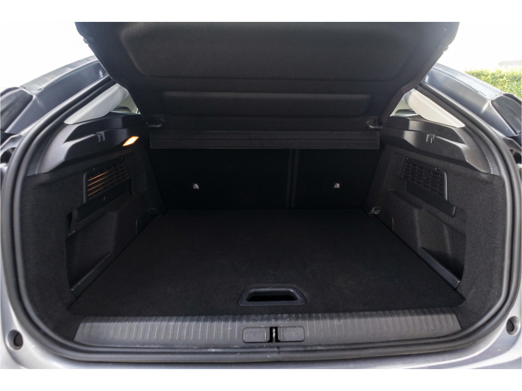 Citroën Ë-C4 (Z831RN) met abonnement