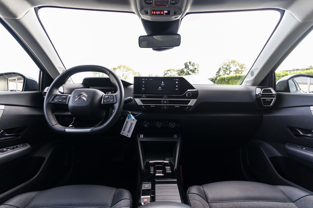 Citroën Ë-C4 (Z831RN) met abonnement
