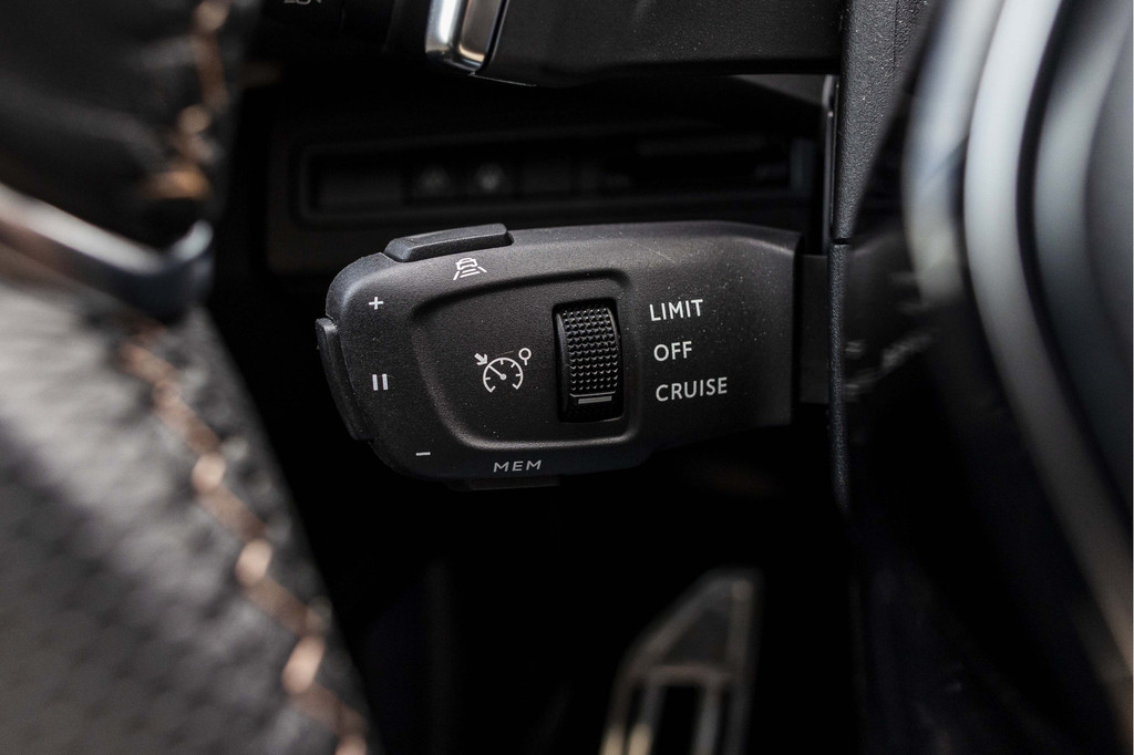 Peugeot 5008 (L740SV) met abonnement