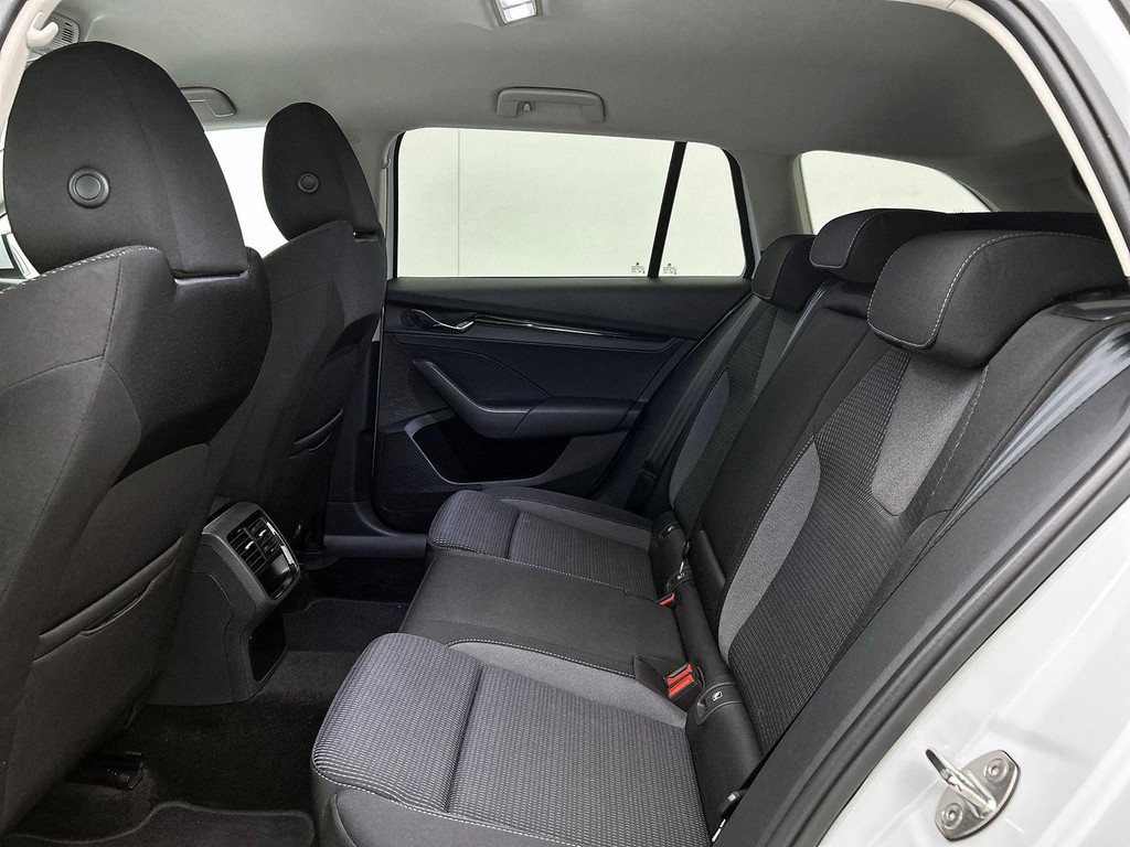 ŠKODA Octavia (KZH28H) met abonnement