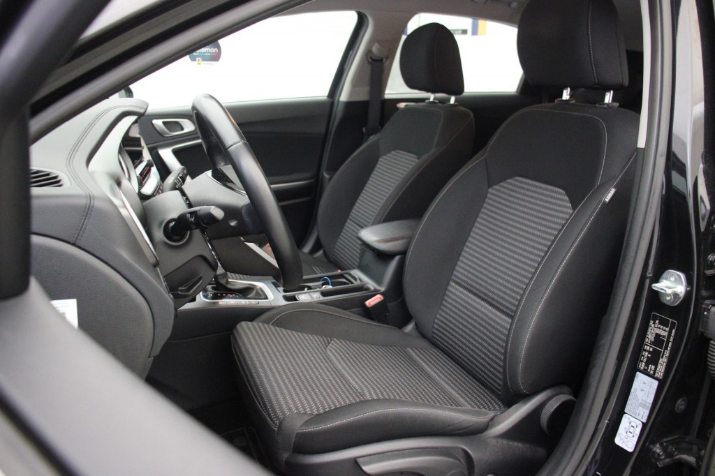 Kia Ceed (R063BG) met abonnement