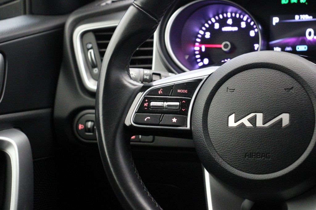 Kia Ceed (R063BG) met abonnement