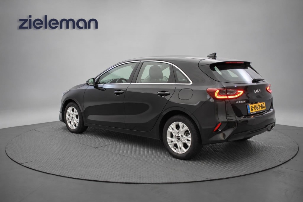 Kia Ceed (R063BG) met abonnement