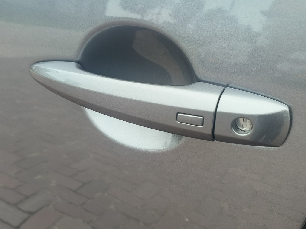 Nissan QASHQAI (KXF81G) met abonnement