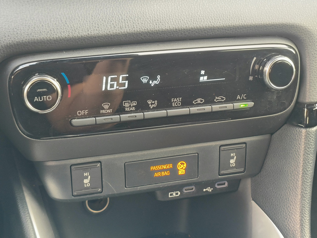 Mazda 2 (KZN02S) met abonnement