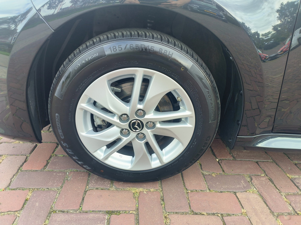 Mazda 2 (KZN02S) met abonnement