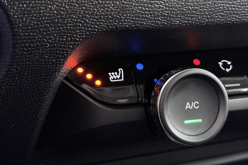 Citroën C4 (JXJ36P) met abonnement