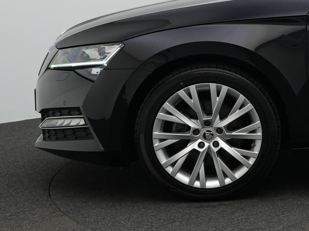 ŠKODA Superb (KTV81X) met abonnement