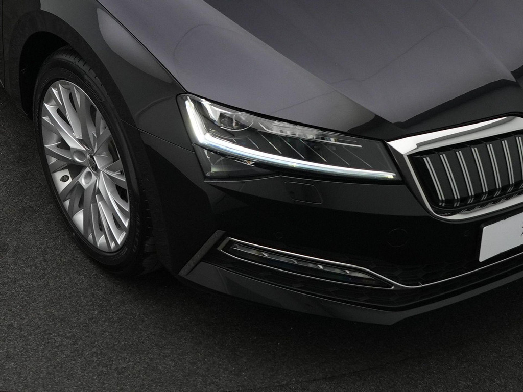 ŠKODA Superb (KTV81X) met abonnement