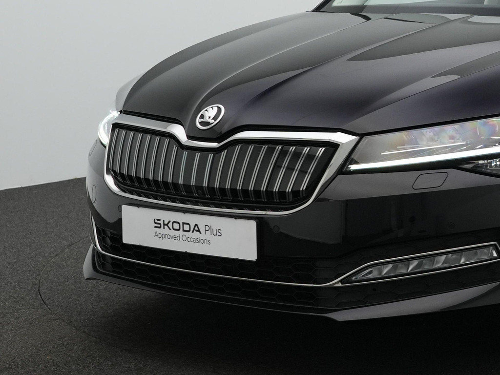 ŠKODA Superb (KTV81X) met abonnement