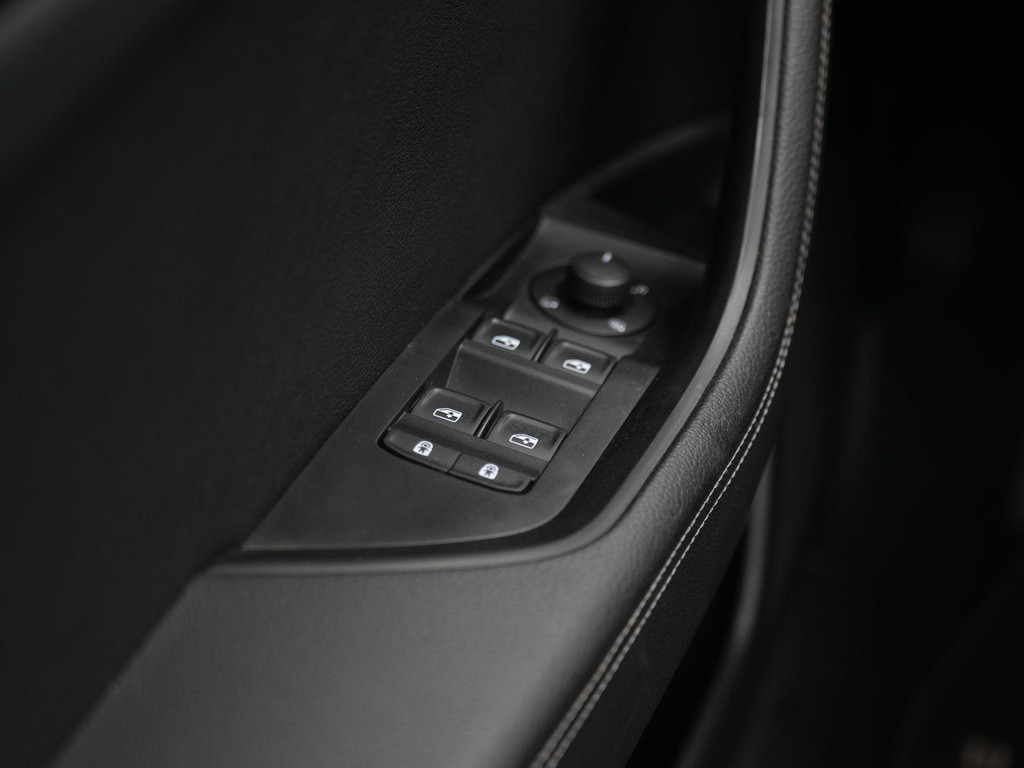 ŠKODA Superb (KTV81X) met abonnement