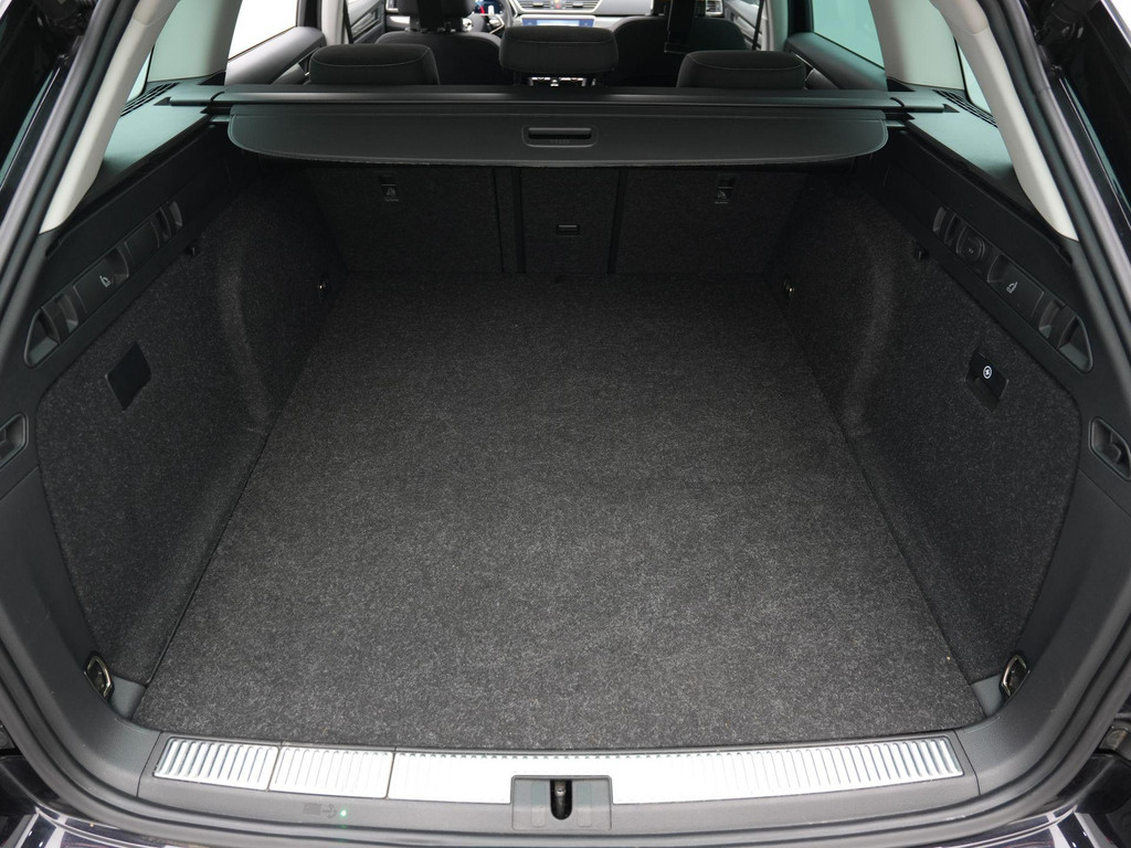 ŠKODA Superb (KTV81X) met abonnement