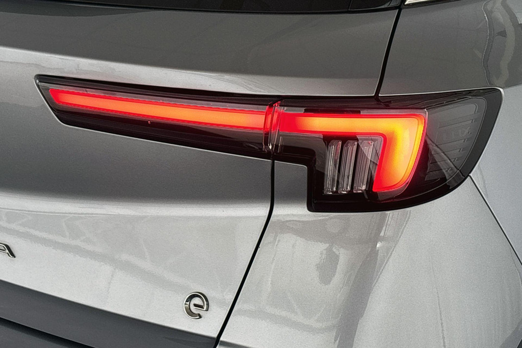 Opel Mokka-e (KZX36P) met abonnement