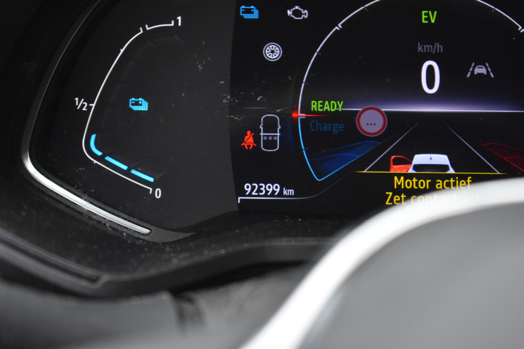 Renault Clio (R664NN) met abonnement