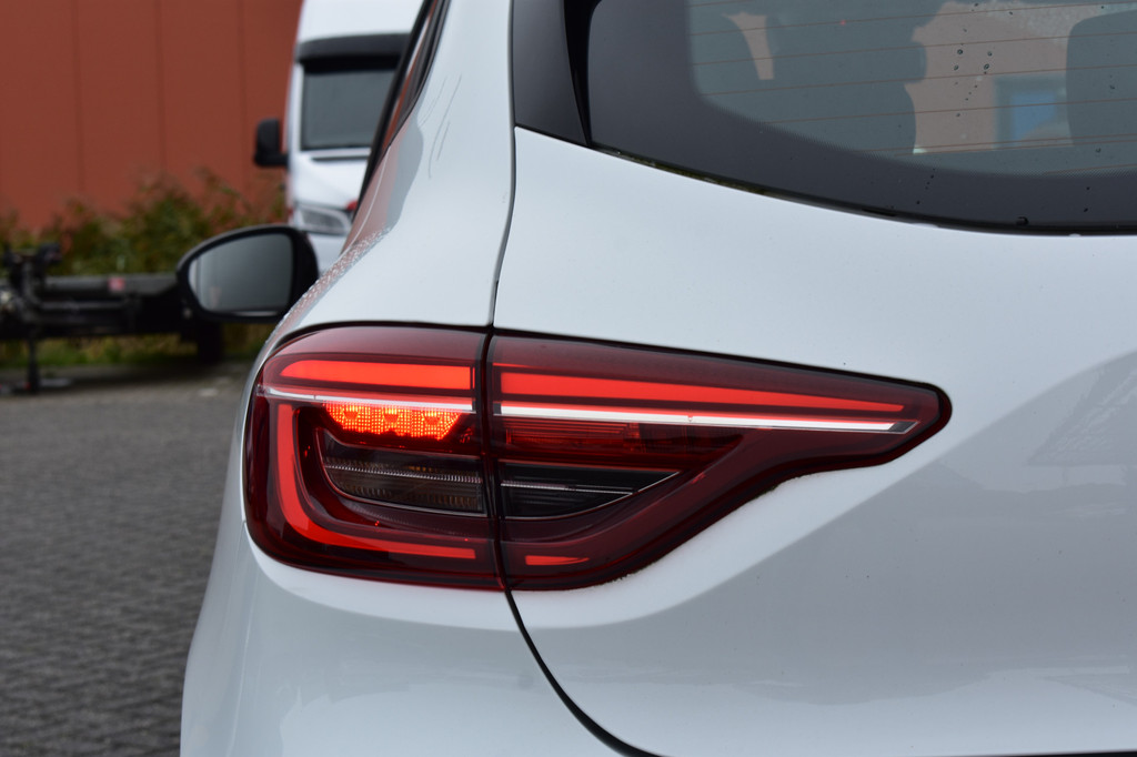 Renault Clio (R664NN) met abonnement