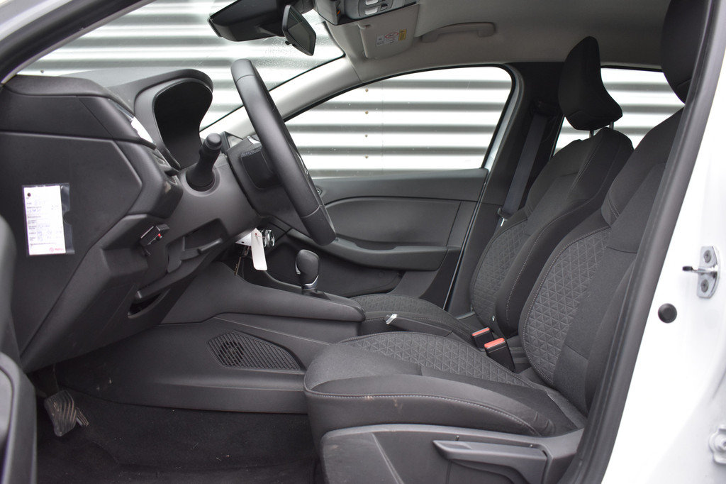 Renault Clio (R664NN) met abonnement