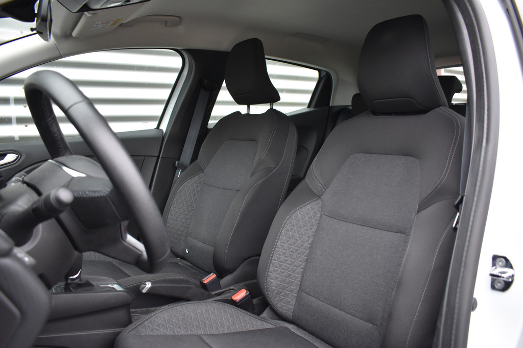 Renault Clio (R664NN) met abonnement