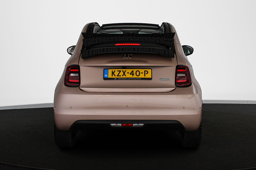 Fiat 500C (KZX40P) met abonnement