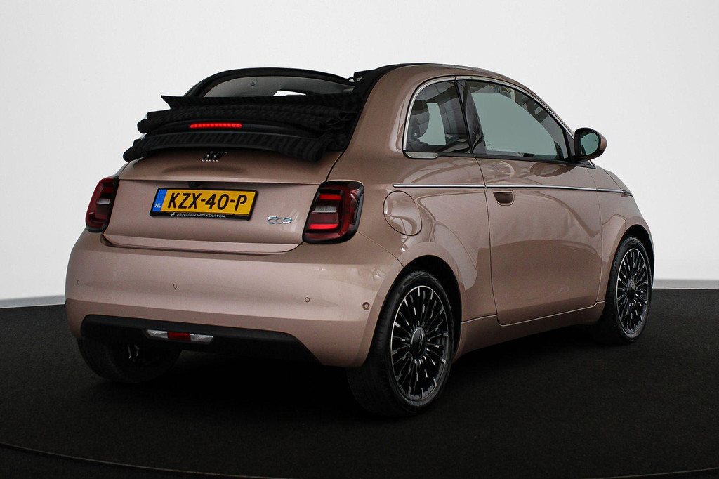 Fiat 500C (KZX40P) met abonnement