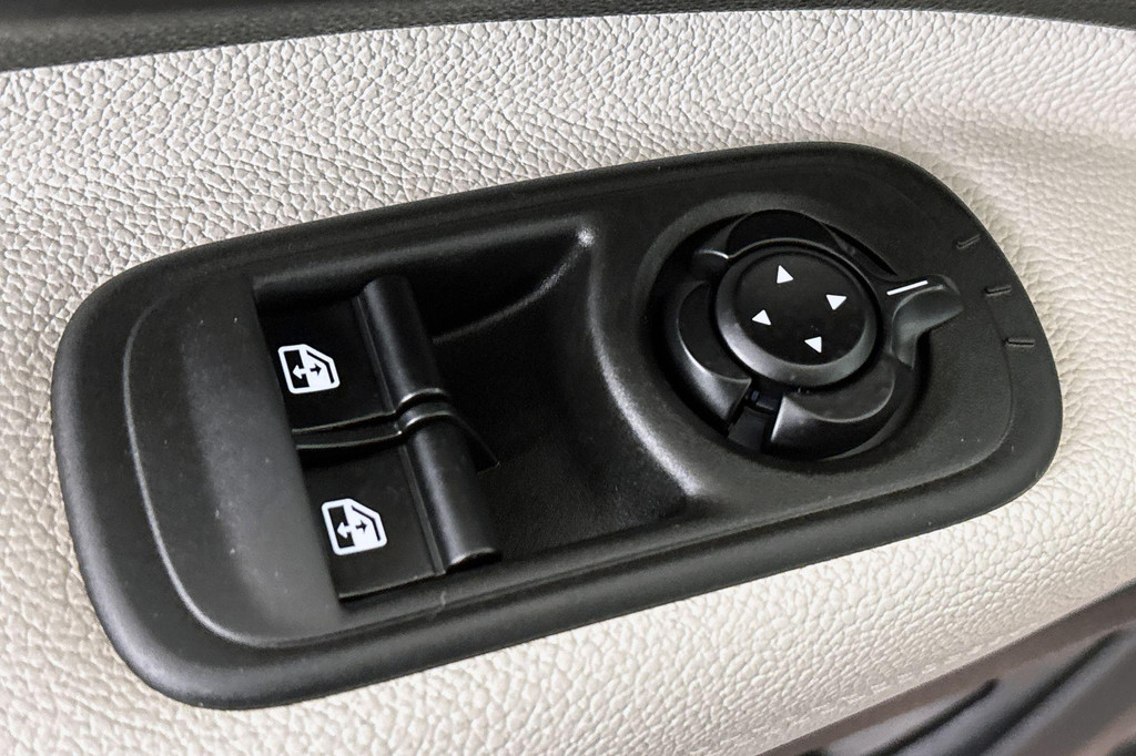 Fiat 500C (KZX40P) met abonnement